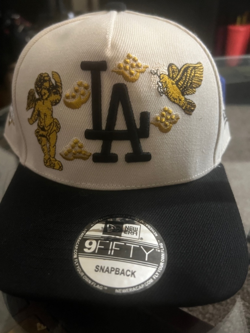 New Era White & Black LA Embroidered Angel Snapback